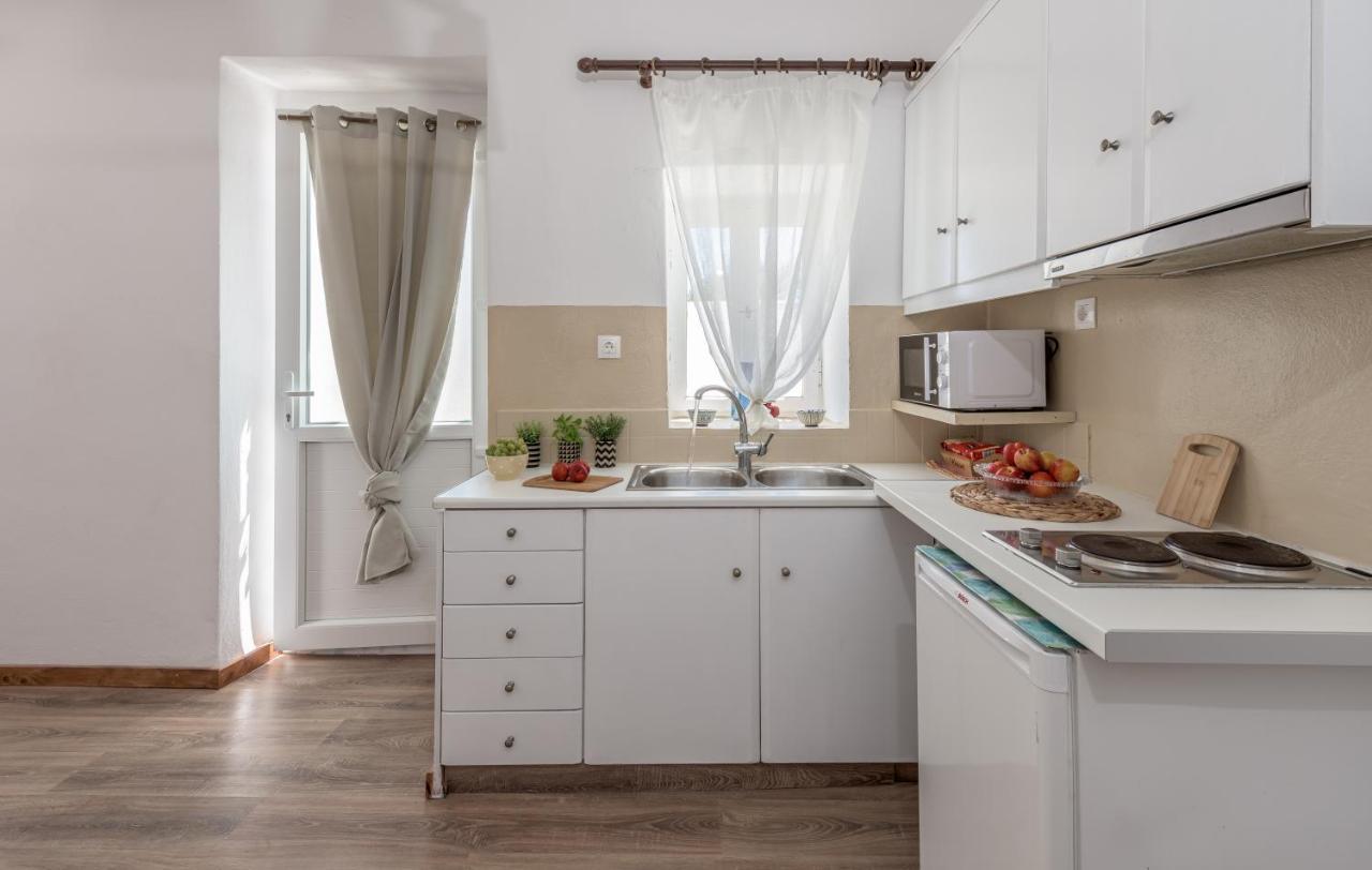 Plakes Sea View Apartment Plaka (Milos) Ngoại thất bức ảnh